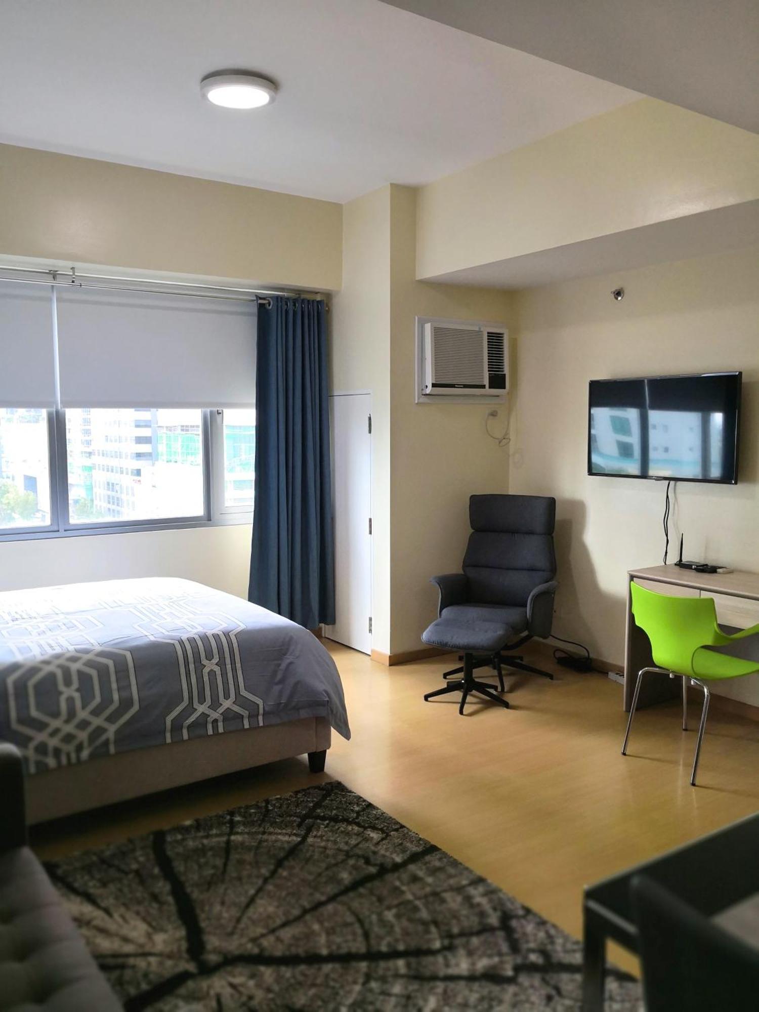 Avant Apartments At The Fort Тагиг Номер фото